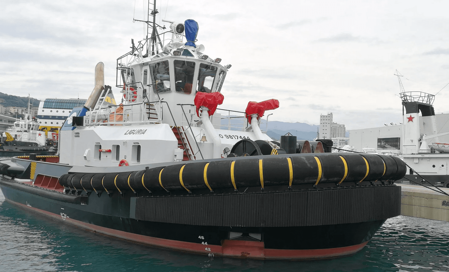 Cylindrical Fender & Tug Fender